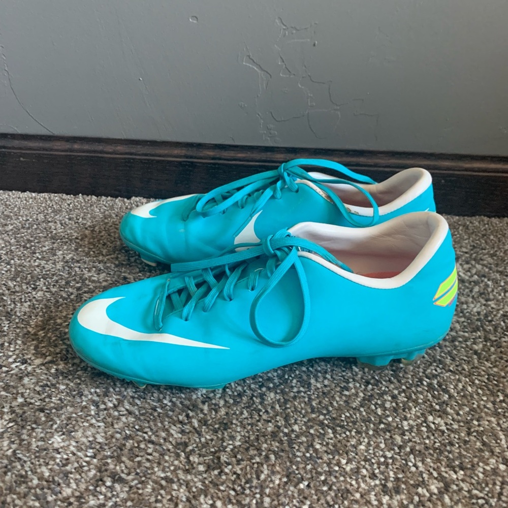 Nike youth soccer cleats - size 6.5
